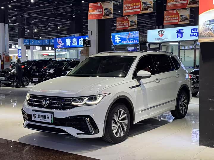 Фото 2 - Volkswagen Tiguan L Hybrid