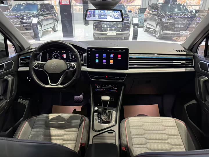 Фото 8 - Volkswagen Tiguan L Hybrid