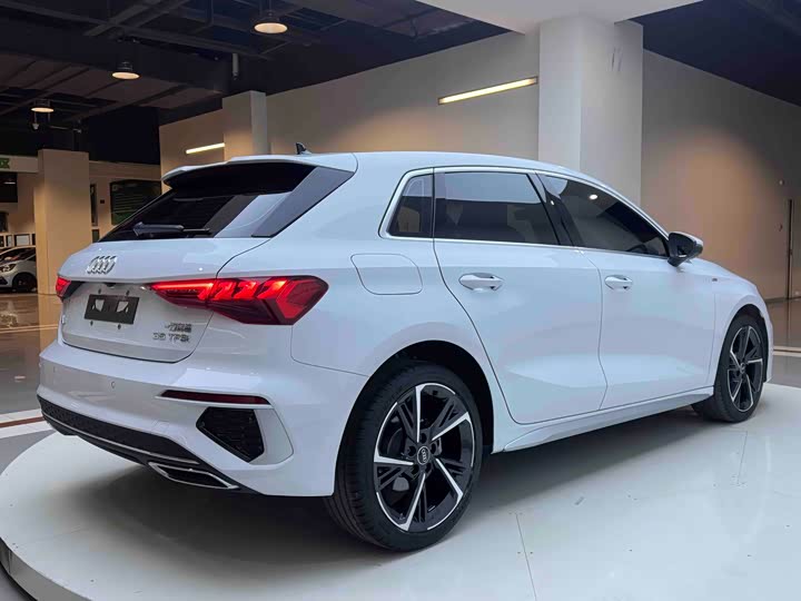 Фото 6 - Audi A3