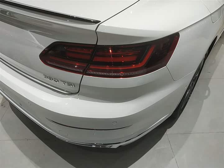 Фото 8 - Volkswagen CC