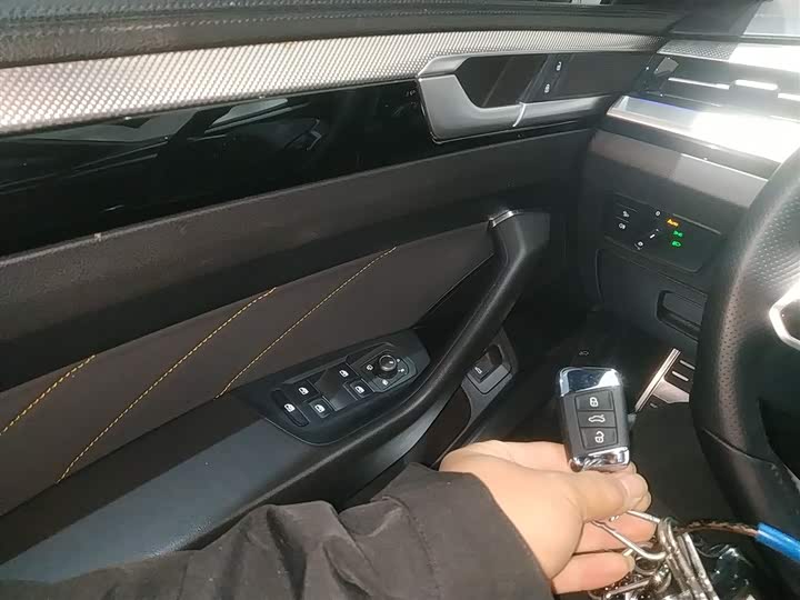 Фото 9 - Volkswagen CC