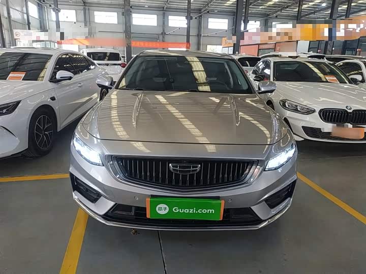 Фото 3 - Geely Preface