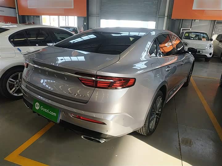 Фото 7 - Geely Preface