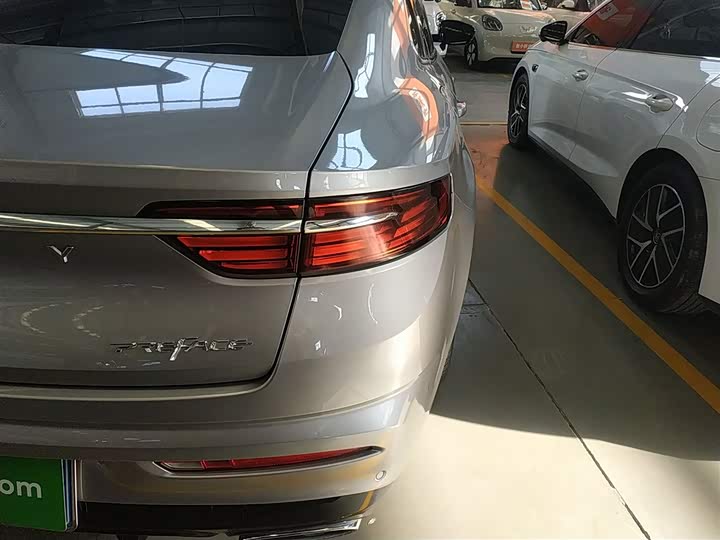 Фото 8 - Geely Preface