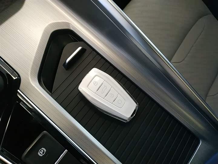 Фото 9 - Geely Preface