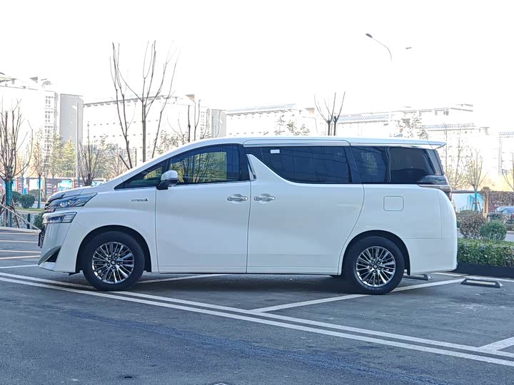 Фото 4 - Toyota Vellfire
