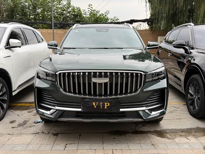 Фото 2 - Geely Monjaro