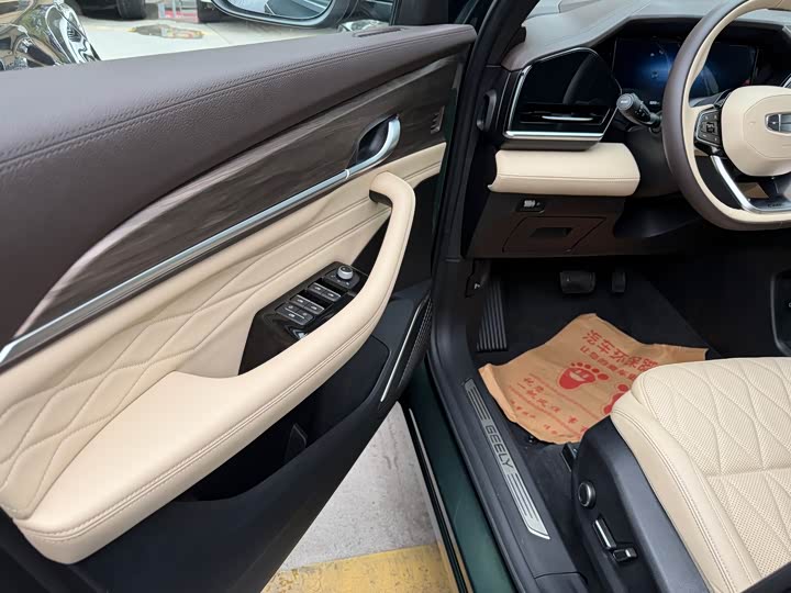 Фото 5 - Geely Monjaro