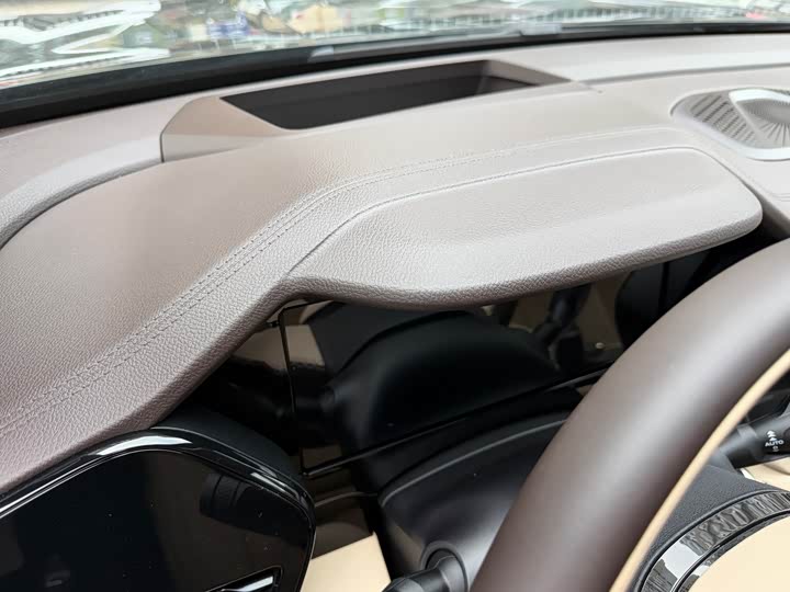 Фото 7 - Geely Monjaro