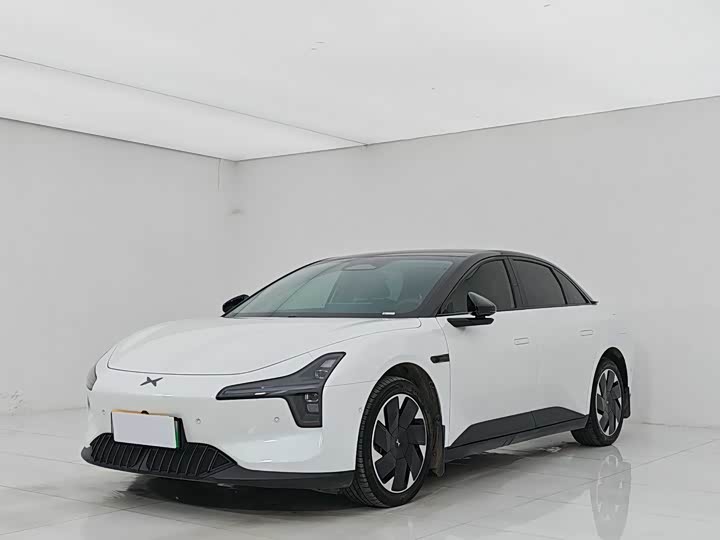 Фото 1 - XPeng Mona M03