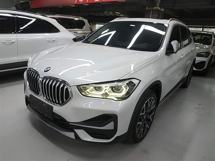 Фото 1 - BMW X1