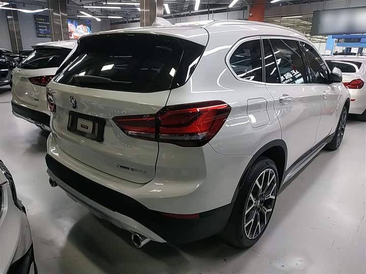 Фото 7 - BMW X1