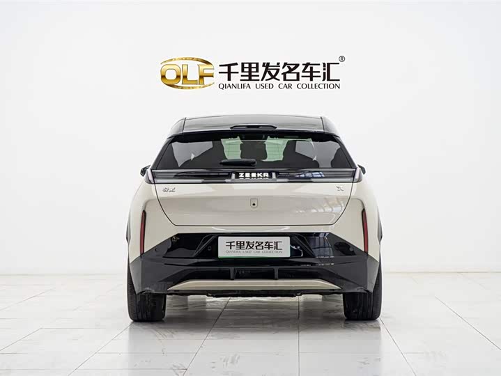 Фото 4 - Zeekr X