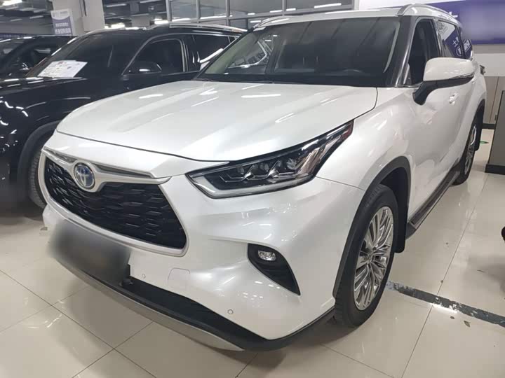 Фото 2 - Toyota Highlander