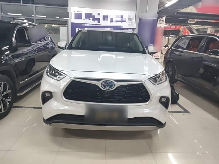 Фото 3 - Toyota Highlander