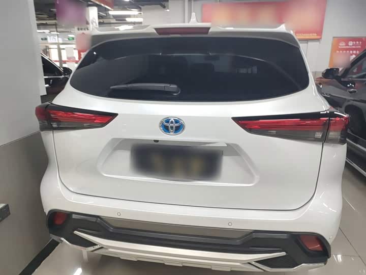 Фото 6 - Toyota Highlander