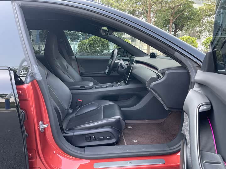 Фото 8 - Nio ET5T