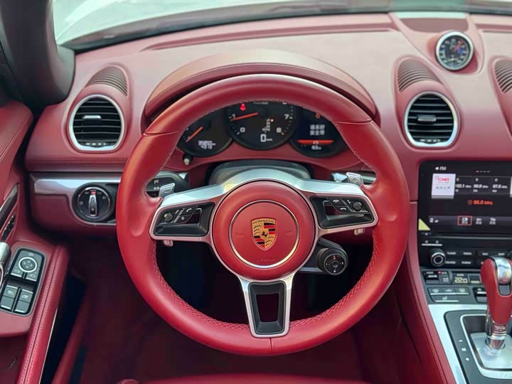 Фото 3 - Porsche 718