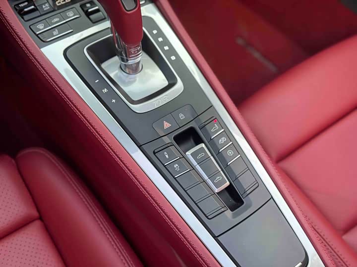 Фото 4 - Porsche 718