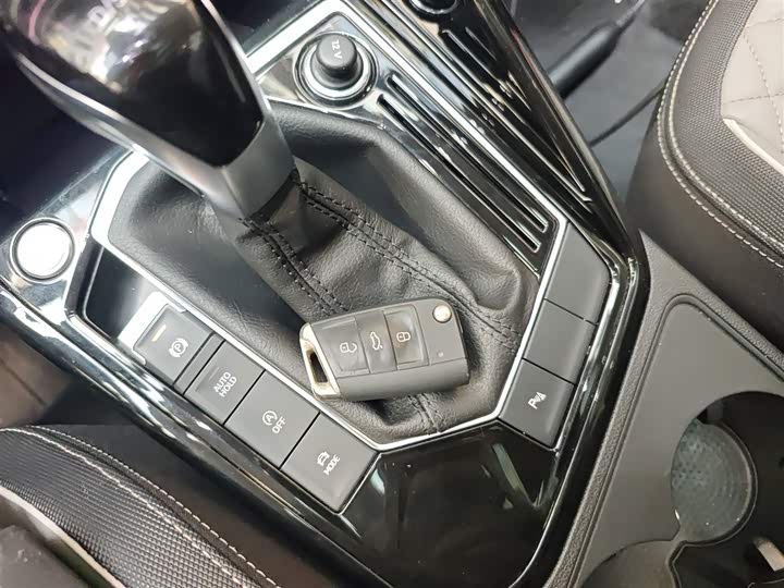 Фото 9 - Volkswagen Tayron