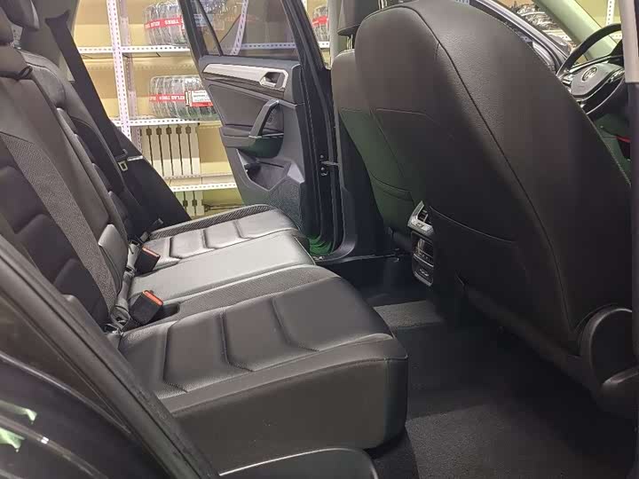 Фото 9 - Volkswagen Tayron