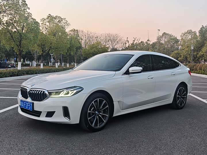 Фото 1 - BMW 6 Series GT