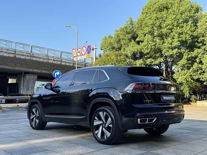 Фото 8 - Volkswagen Teramont X