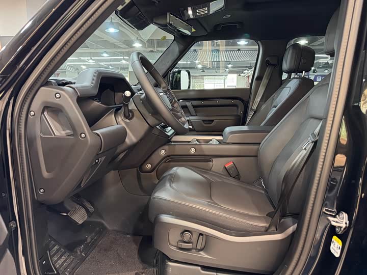 Фото 7 - Land Rover Defender