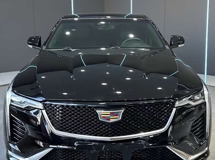 Фото 2 - Cadillac CT4