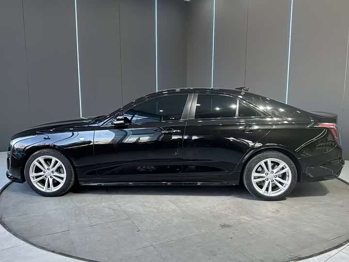 Фото 4 - Cadillac CT4