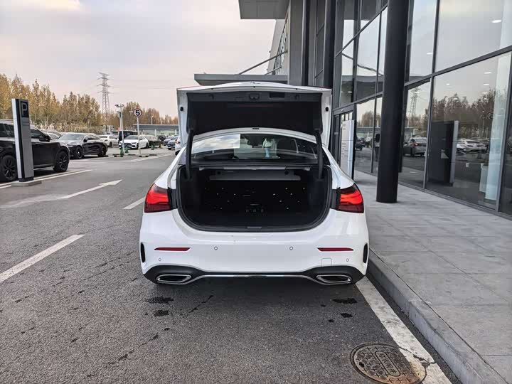 Фото 8 - Mercedes-Benz A-Class