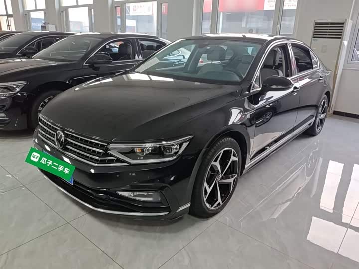 Фото 2 - Volkswagen Magotan