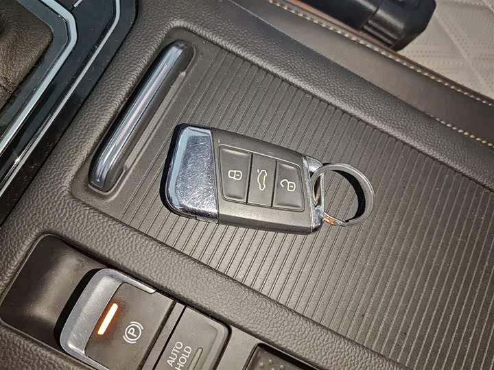 Фото 9 - Volkswagen Magotan