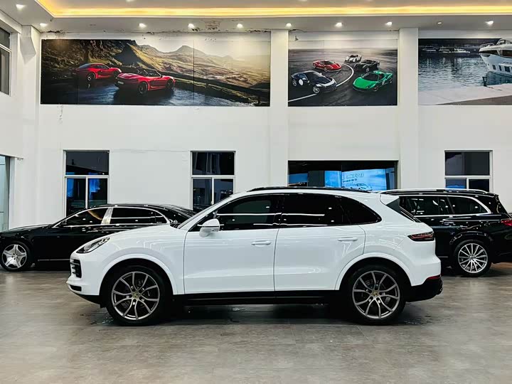 Фото 3 - Porsche Cayenne