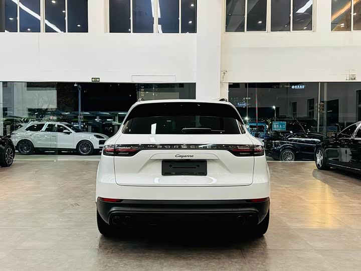 Фото 5 - Porsche Cayenne