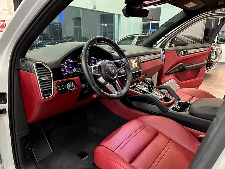 Фото 6 - Porsche Cayenne