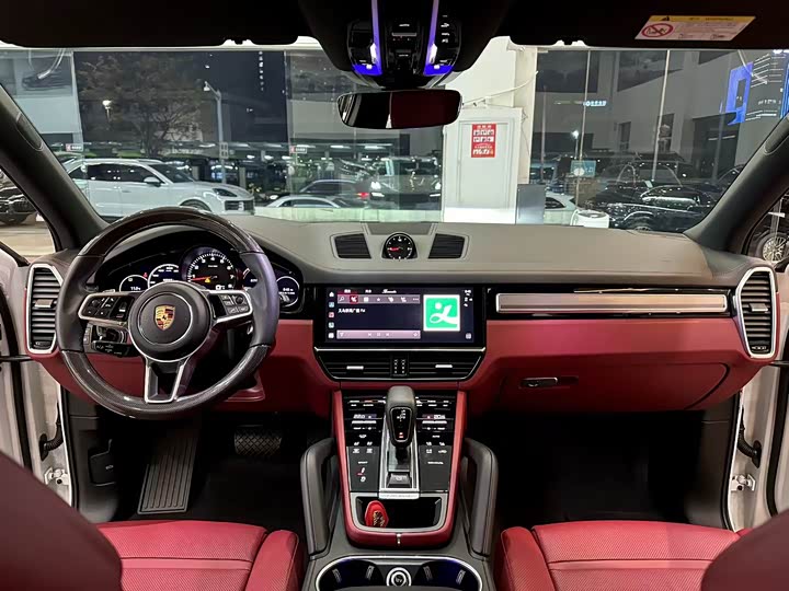 Фото 9 - Porsche Cayenne