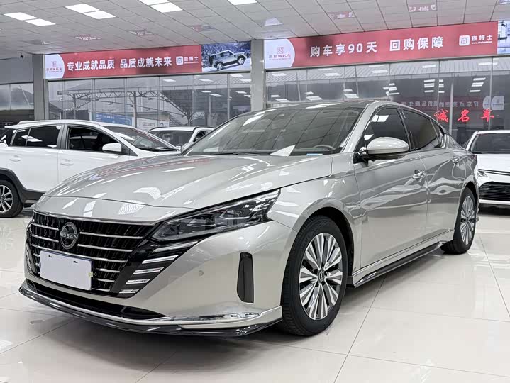 Фото 1 - Nissan Teana