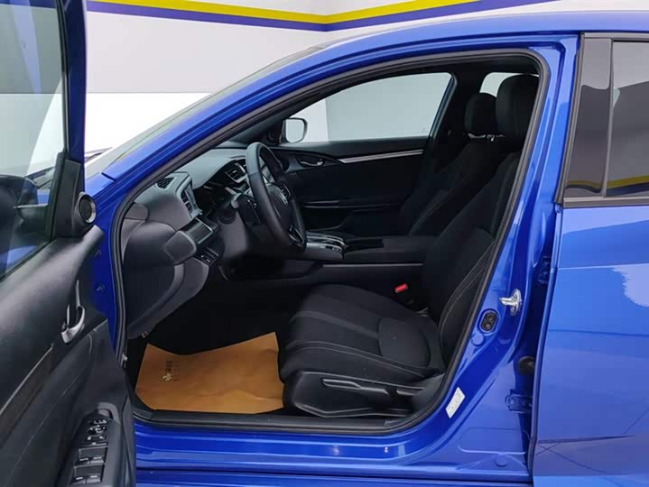 Фото 9 - Honda Civic