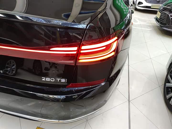 Фото 8 - Volkswagen Passat