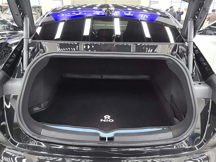 Фото 9 - Nio ET5