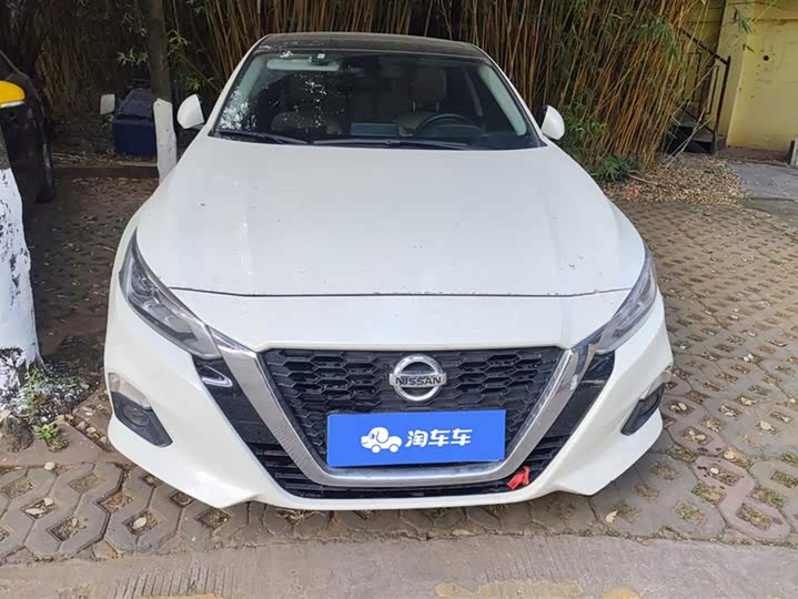 Фото 2 - Nissan Teana