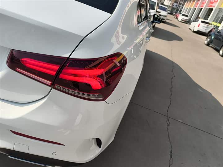 Фото 8 - Mercedes-Benz A-Class