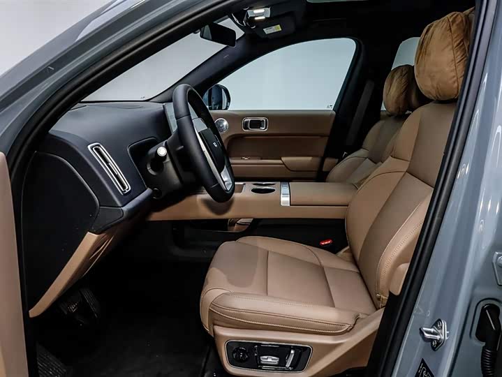 Фото 9 - LiXiang L7