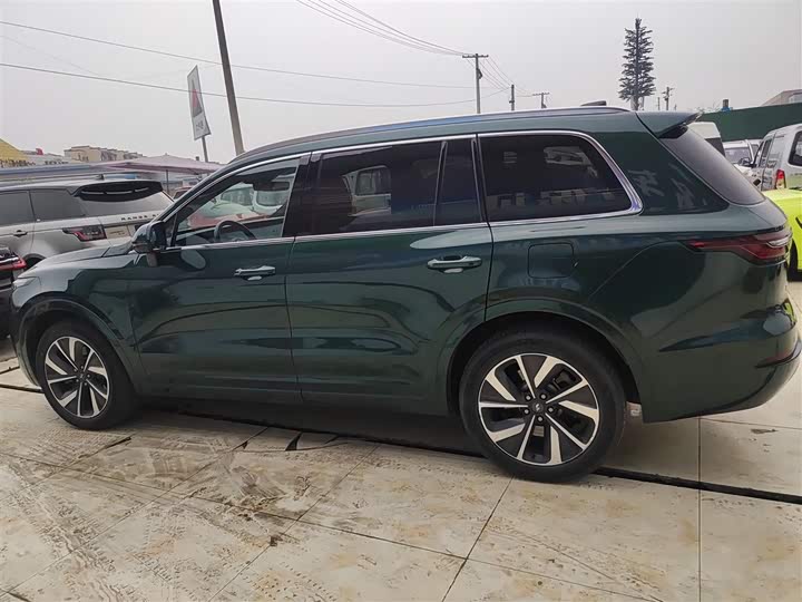 Фото 5 - LiXiang One