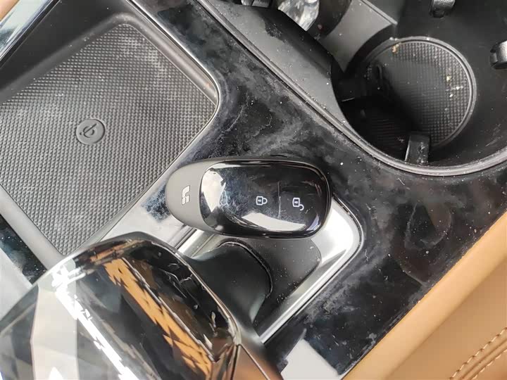 Фото 9 - LiXiang One