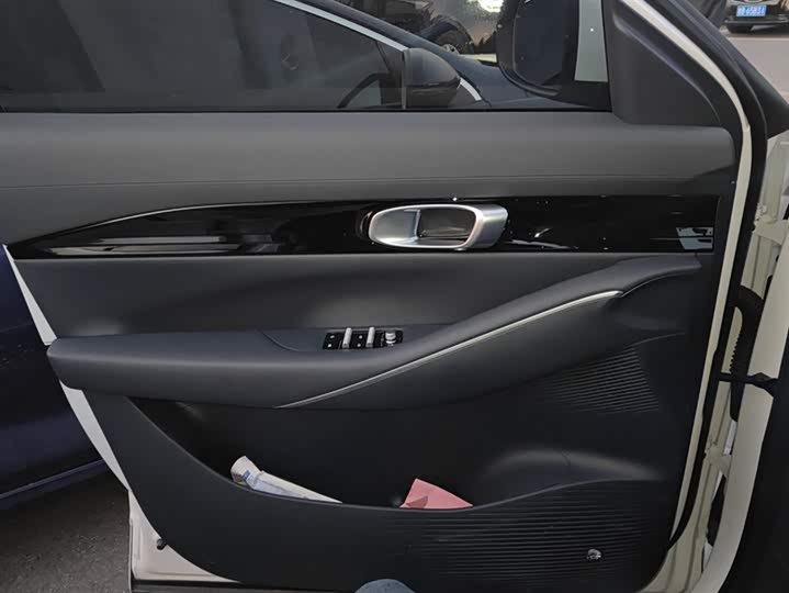 Фото 7 - Geely Galaxy E5