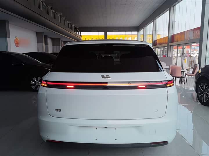 Фото 6 - LiXiang L7