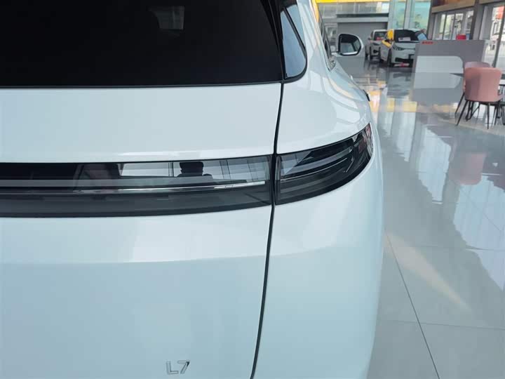 Фото 8 - LiXiang L7