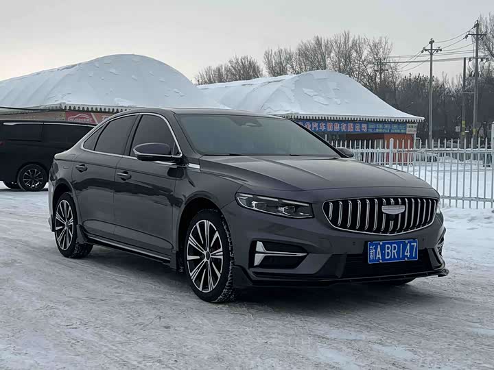 Фото 3 - Geely Preface